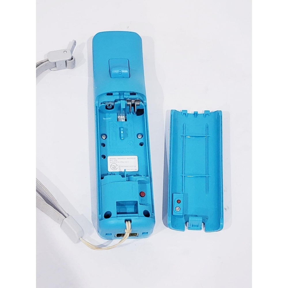OEM Nintendo Wii Remote With Motion Plus Inside RVL-036 Blue - Works - Picture 3 of 5